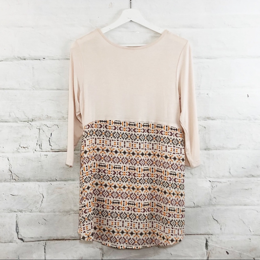 Patterned Beige Top - Picture 3 of 3